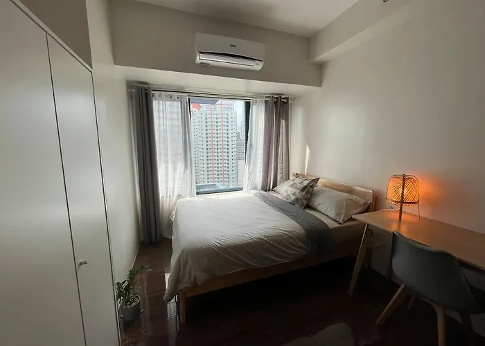 Hygge With Ayala Cbd Makati View! New! Apartment