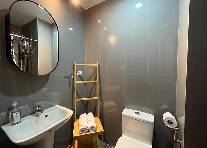 Apartment Hygge With Ayala Cbd Makati View! New! Manila